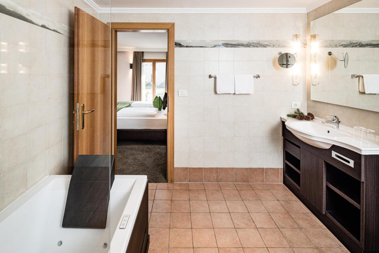 Boutique & Fashion Hotel Maciaconi - Gardenahotels Santa Cristina Val Gardena Dış mekan fotoğraf